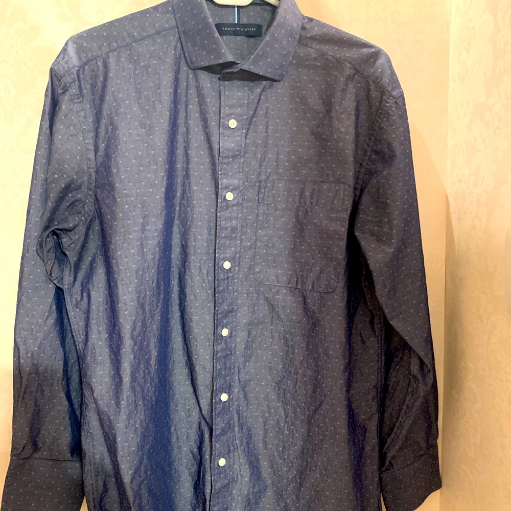 Men’s M Tommy Hilfiger Dress Shirt NWOT